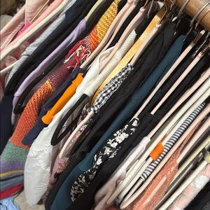 10 PEICE MYSTERY CLOTHING BUNDLE ✨📦